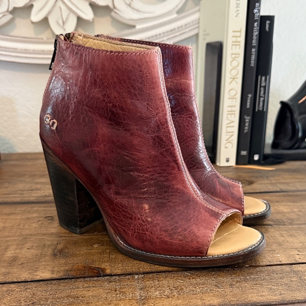 Bed Stu Cobbler Series Onset Burgundy Peep-Toe Ankle Boots